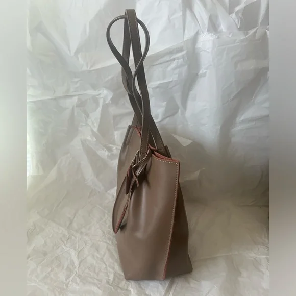 NWOTS Leather Tote Bag NWOTS - Picture 5 of 16